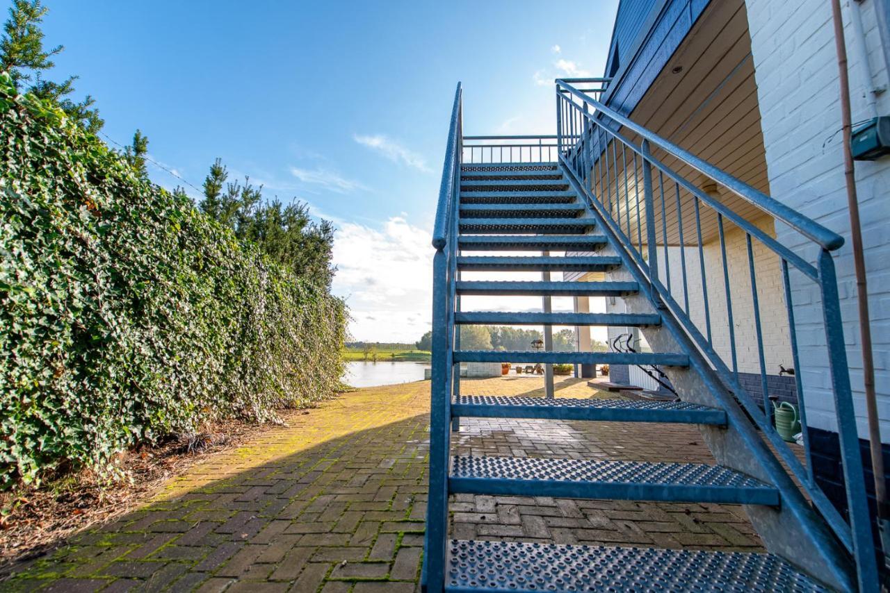 Aan De Maas Broekhuizen (Limburg)